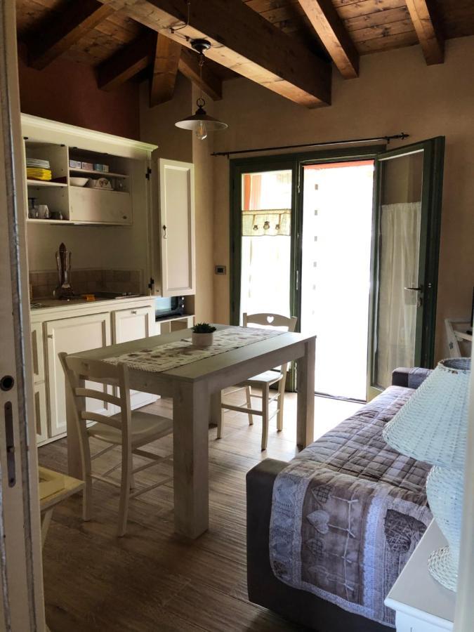 B&B La Piazzetta Кастильоне дей Пеполи Екстериор снимка
