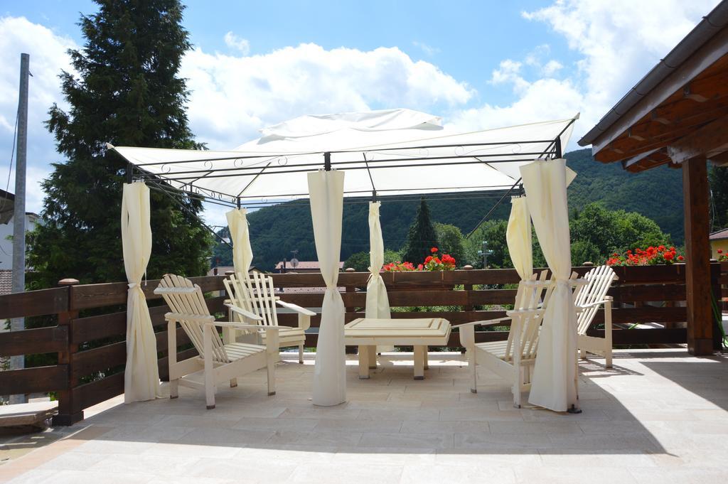 B&B La Piazzetta Кастильоне дей Пеполи Екстериор снимка