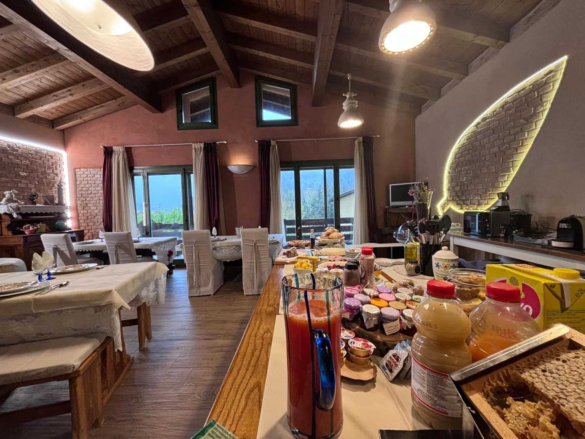 B&B La Piazzetta Кастильоне дей Пеполи Екстериор снимка