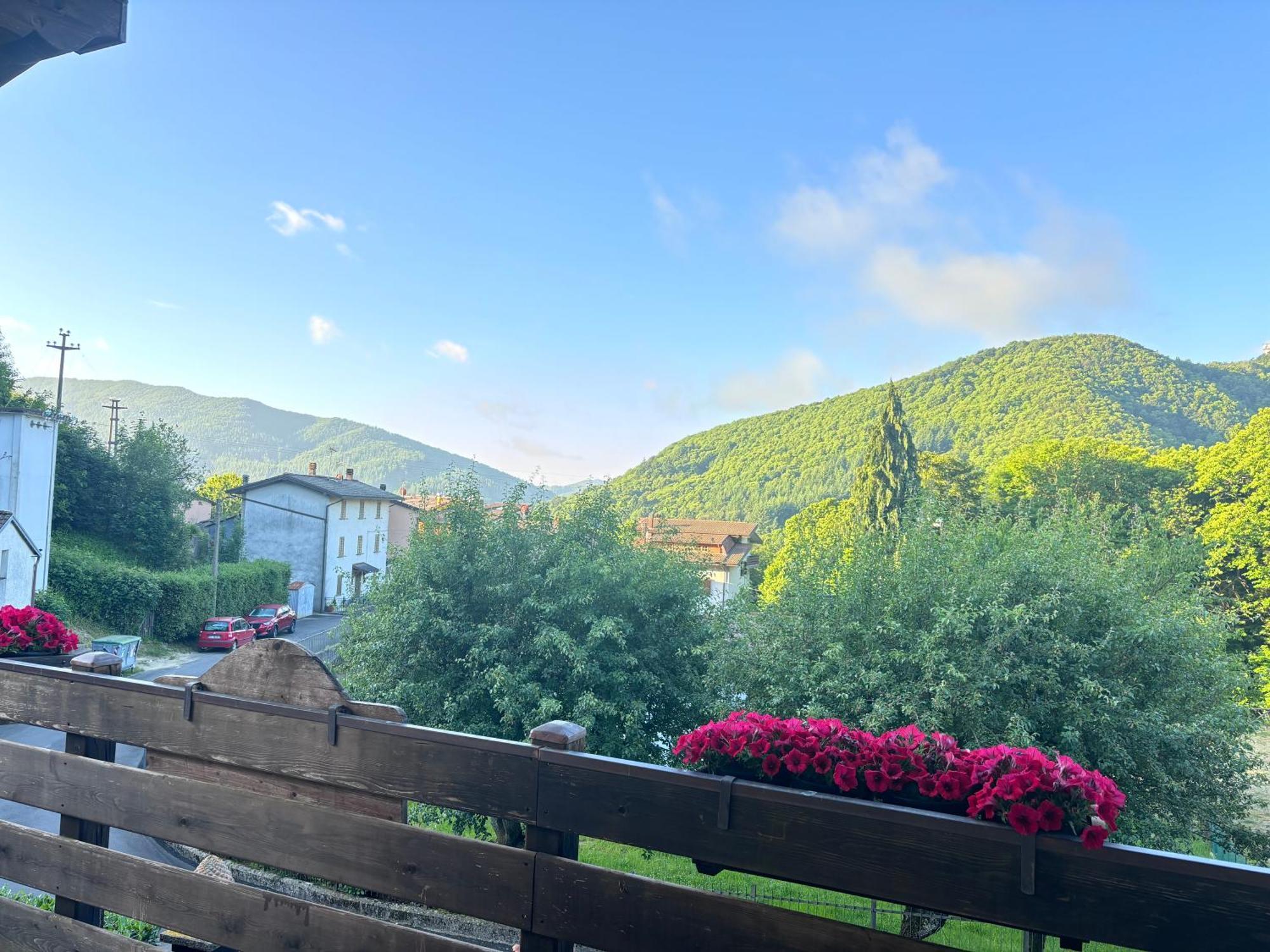 B&B La Piazzetta Кастильоне дей Пеполи Екстериор снимка