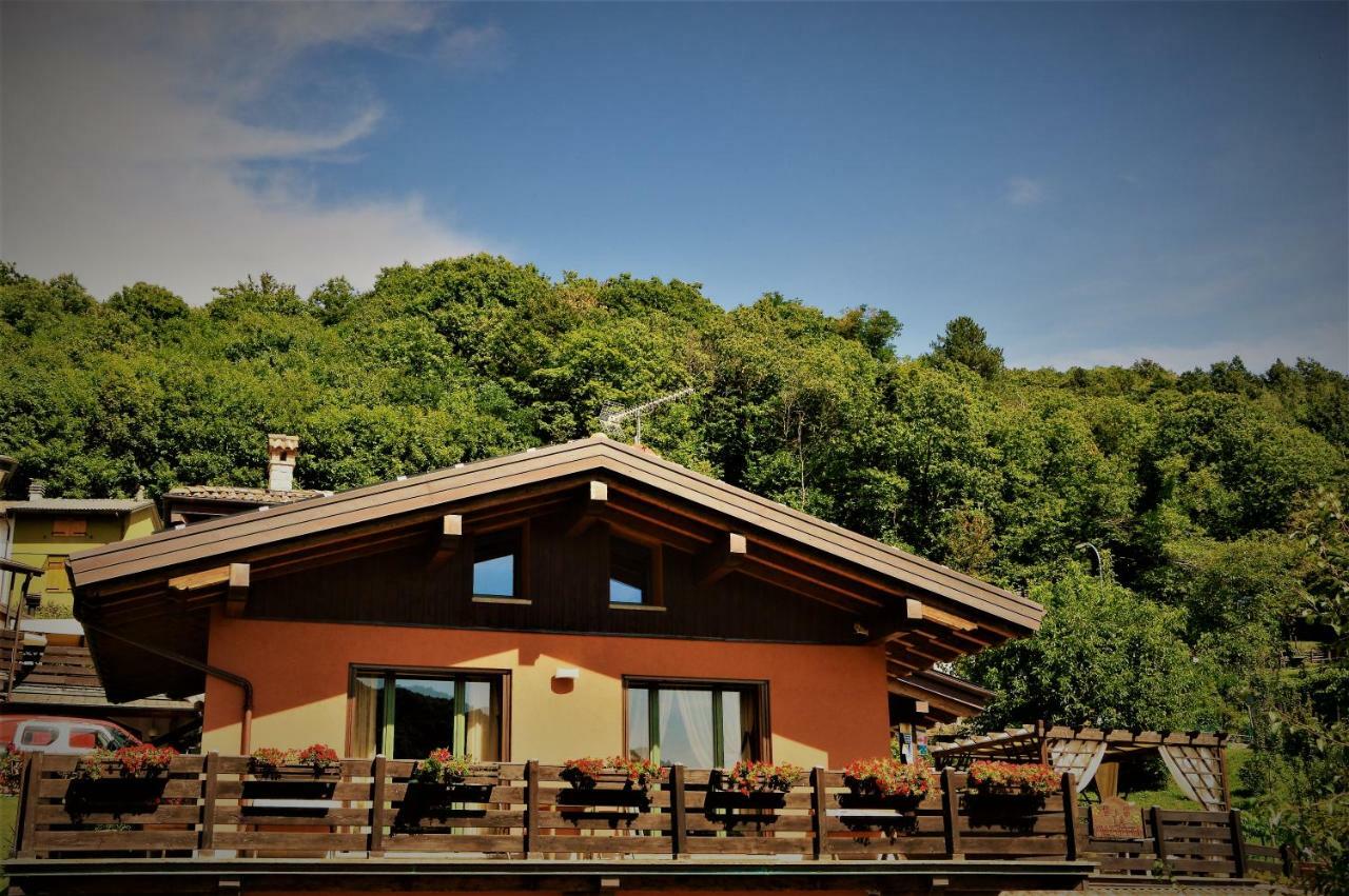 B&B La Piazzetta Кастильоне дей Пеполи Екстериор снимка