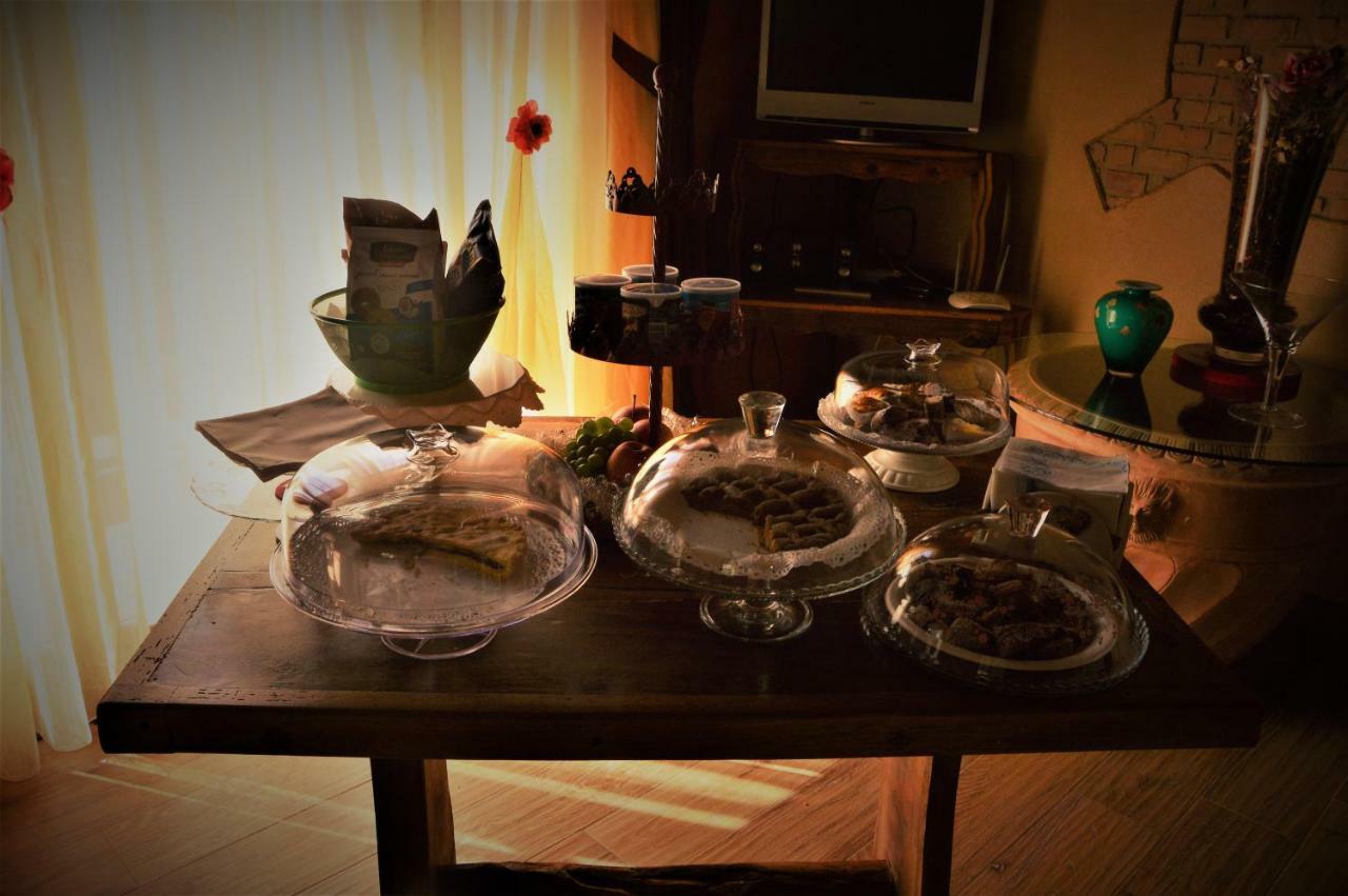 B&B La Piazzetta Кастильоне дей Пеполи Екстериор снимка